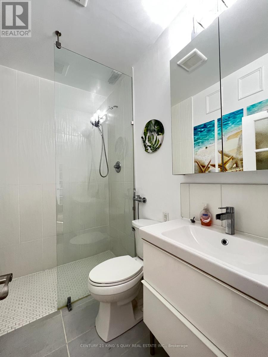 Main/up - 133 York Mills Road, Toronto, Ontario  M2L 1K4 - Photo 8 - C12627210