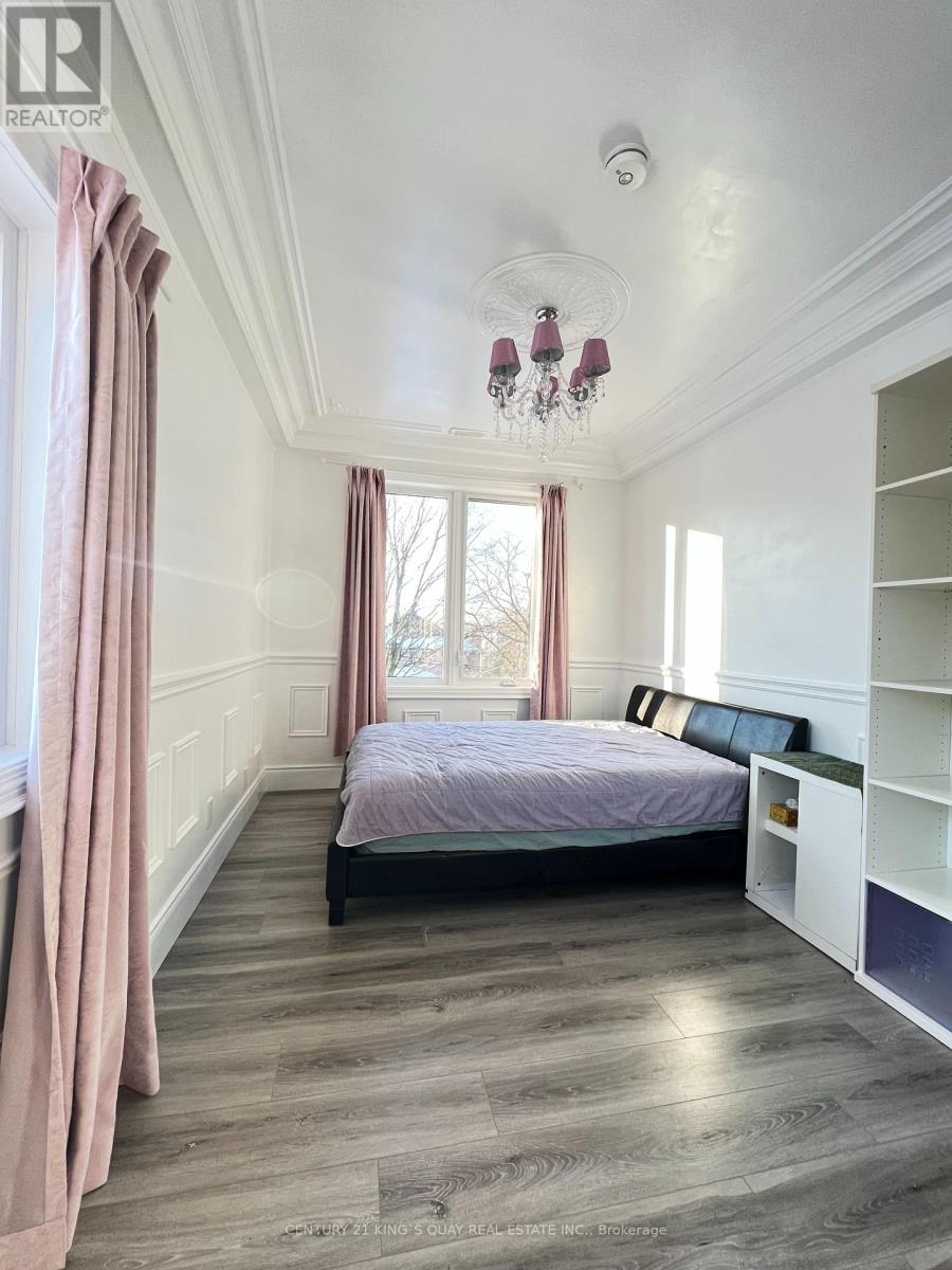 Main/up - 133 York Mills Road, Toronto, Ontario  M2L 1K4 - Photo 9 - C12627210