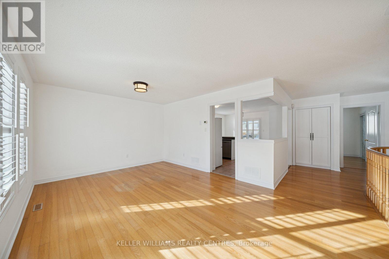 10 Margaret Place, Georgina, Ontario  L4P 3X2 - Photo 14 - N12598004