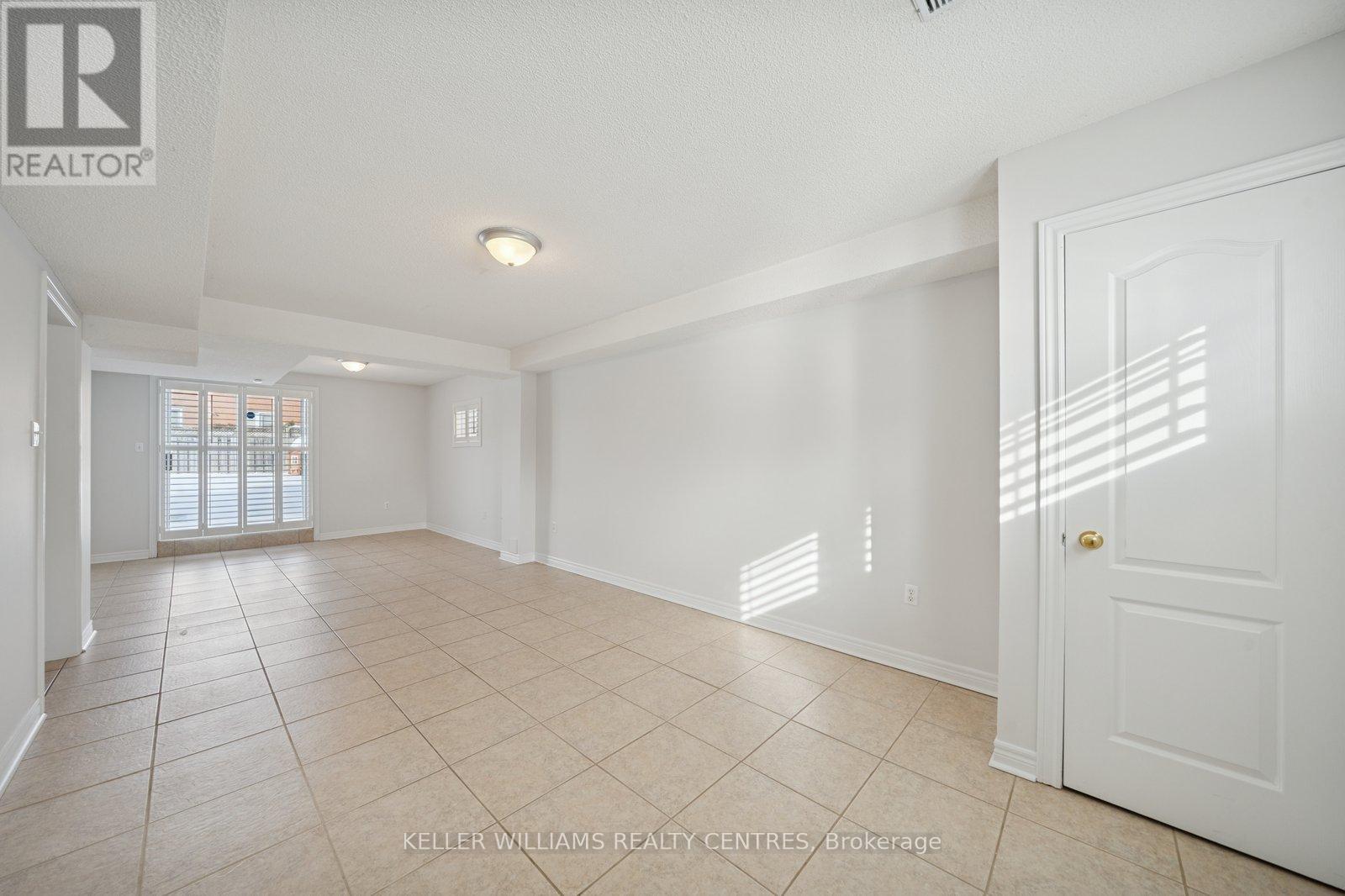 10 Margaret Place, Georgina, Ontario  L4P 3X2 - Photo 30 - N12598004