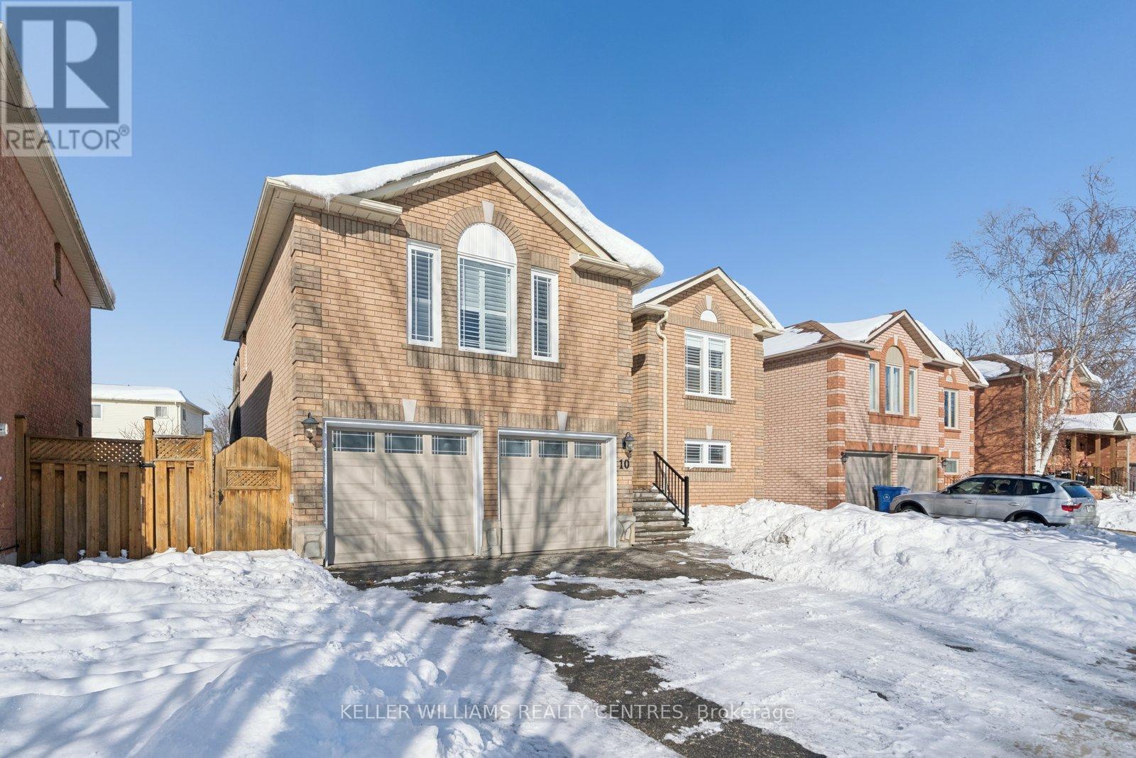 10 Margaret Place, Georgina, Ontario  L4P 3X2 - Photo 4 - N12598004