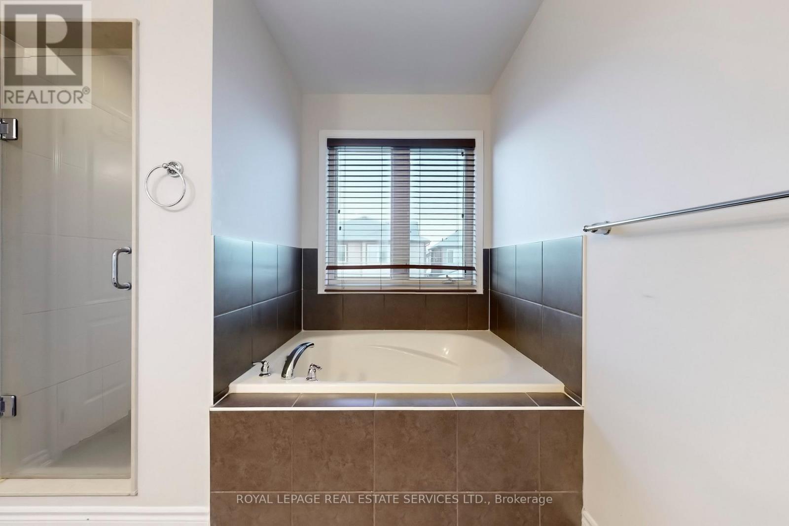 389 Gosford Crescent, Milton, Ontario L9T 8G8 - Photo 12 - W12615904