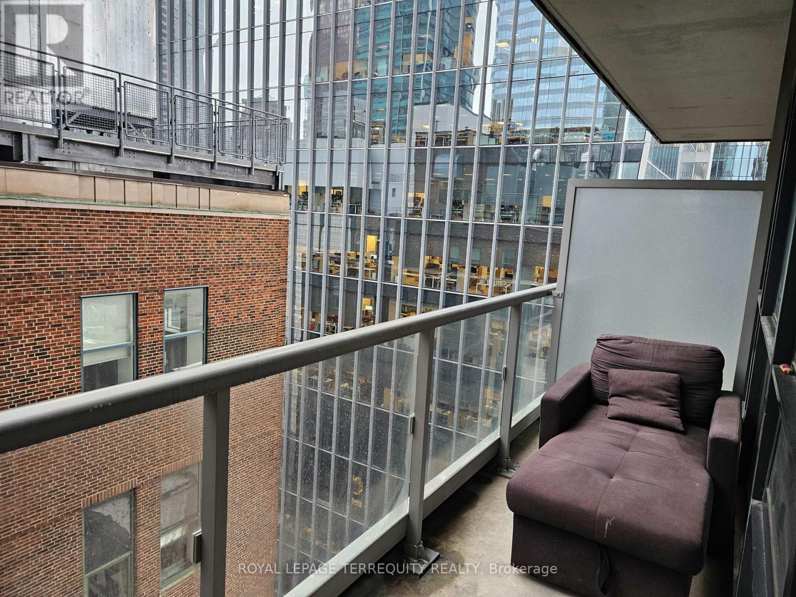 2410 - 70 Temperance Street, Toronto, Ontario  M5H 0B1 - Photo 19 - C12629572