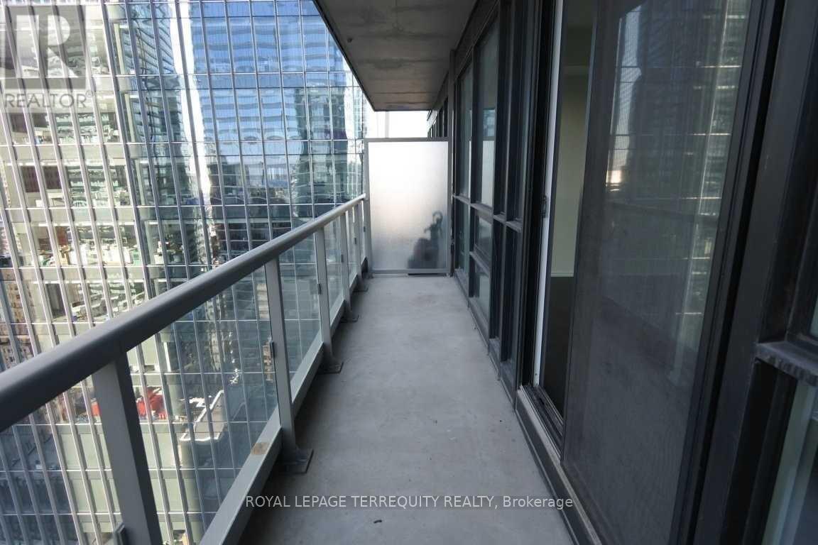 2410 - 70 Temperance Street, Toronto, Ontario  M5H 0B1 - Photo 20 - C12629572