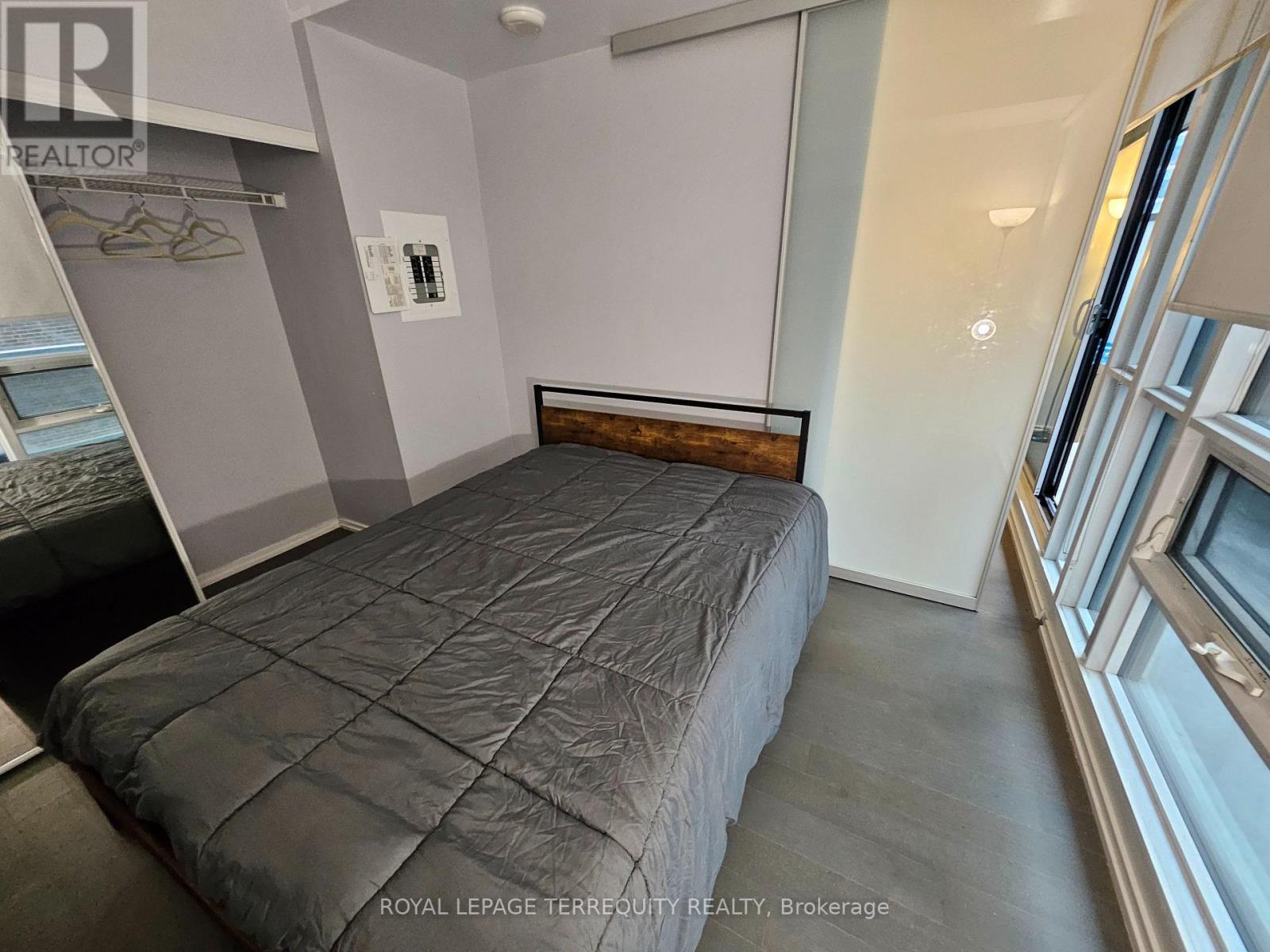 2410 - 70 Temperance Street, Toronto, Ontario  M5H 0B1 - Photo 23 - C12629572