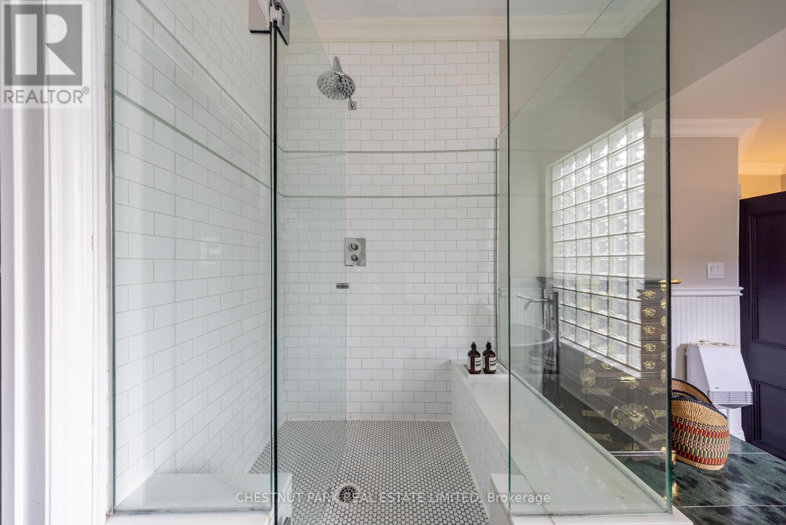 381 Wellesley Street E, Toronto (Cabbagetown-South St. James Town), Ontario  M4X 1H5 - Photo 27 - C12629574