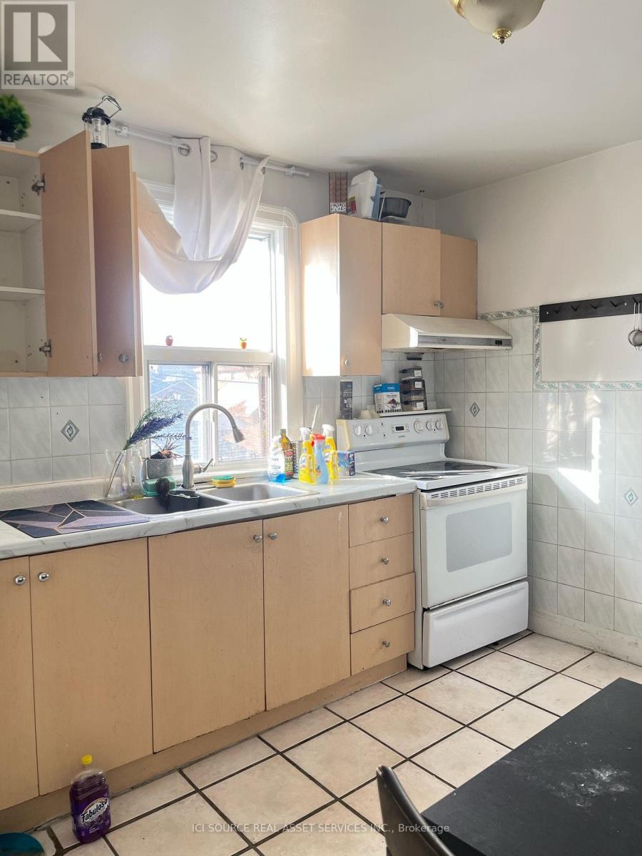 2 - 56 Markham Street, Toronto, Ontario  M6J 2G5 - Photo 17 - C12629582