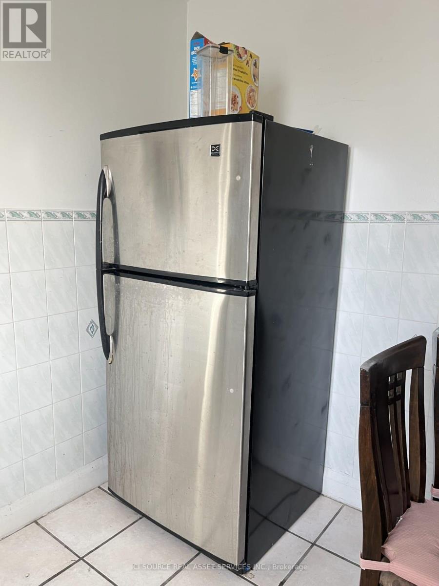 2 - 56 Markham Street, Toronto, Ontario  M6J 2G5 - Photo 18 - C12629582