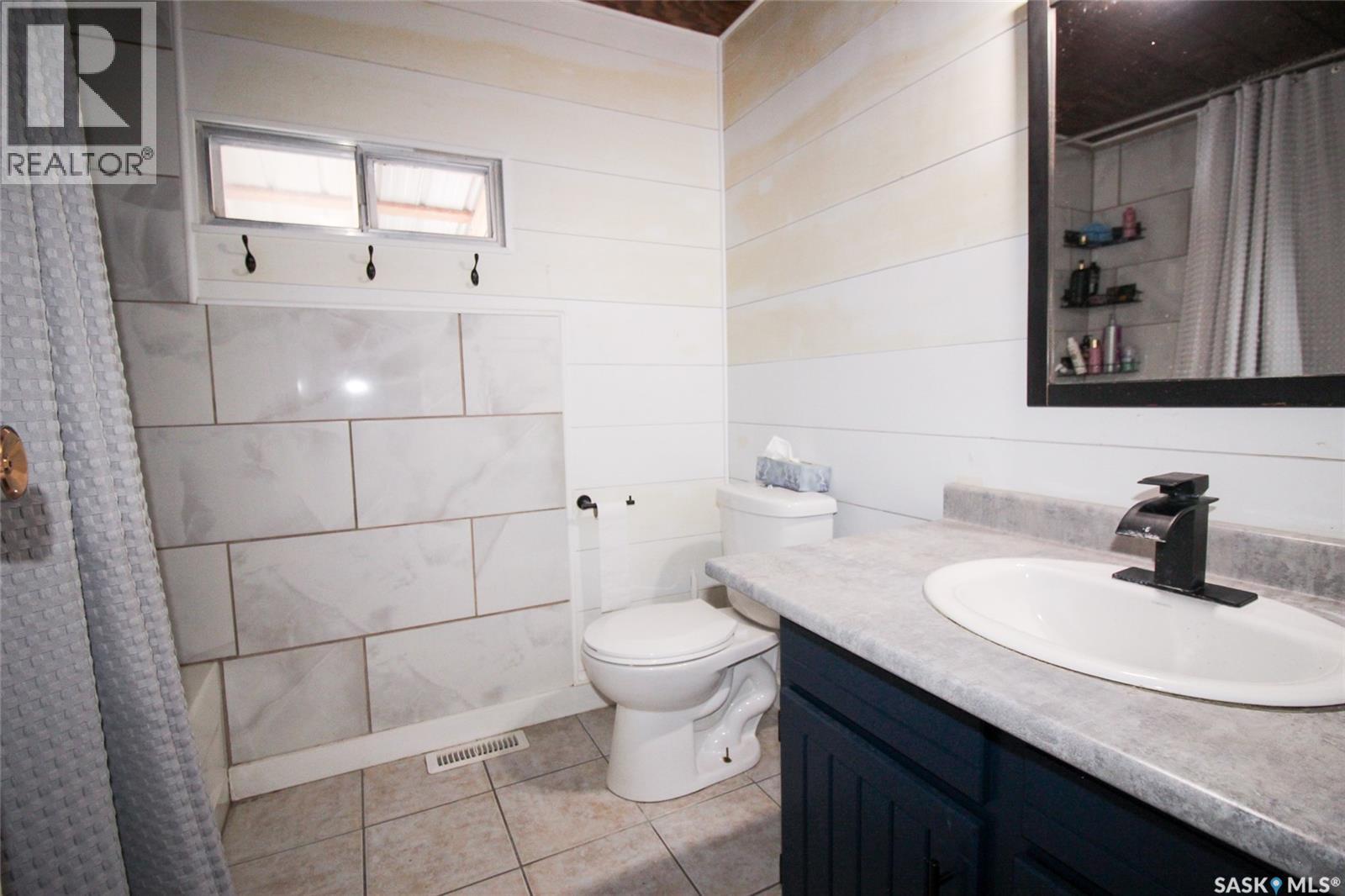 513-515 2nd Avenue S, Simmie, Saskatchewan  S0N 2N0 - Photo 14 - SK025569