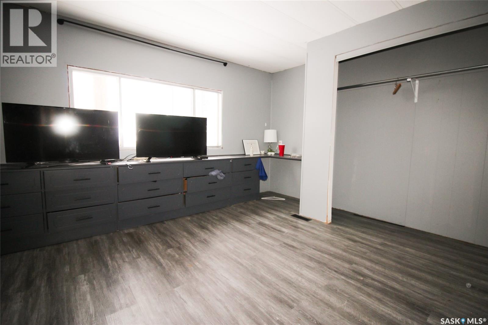 513-515 2nd Avenue S, Simmie, Saskatchewan  S0N 2N0 - Photo 15 - SK025569