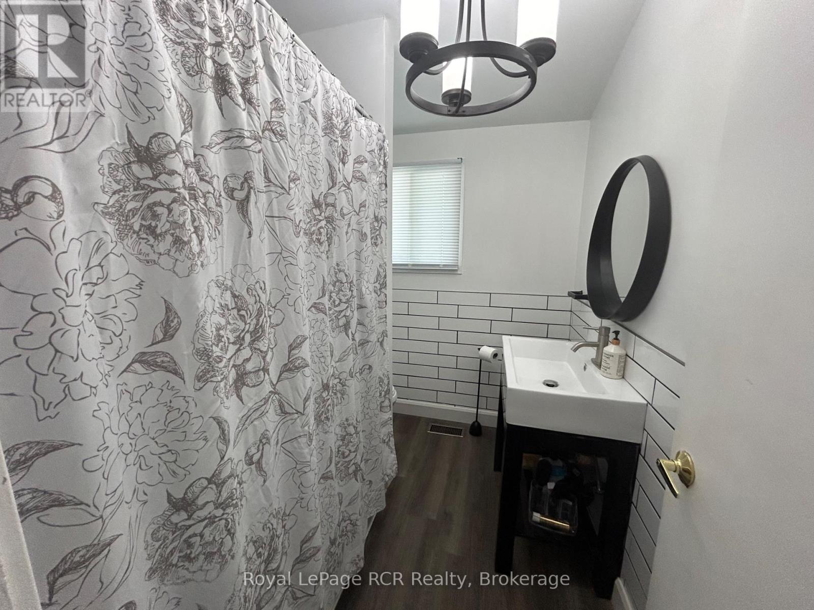 209840 Hwy 26, Blue Mountains, Ontario  L9Y 0L1 - Photo 8 - X12560628