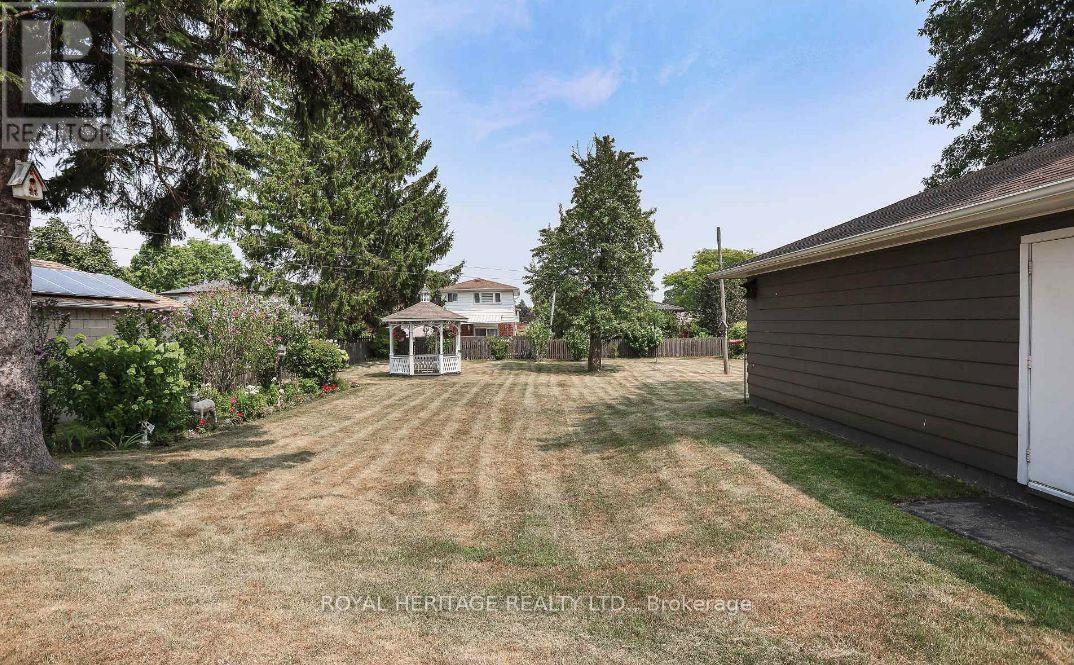 339 Nipigon Street E, Oshawa, Ontario  L1J 4P1 - Photo 19 - E12629592