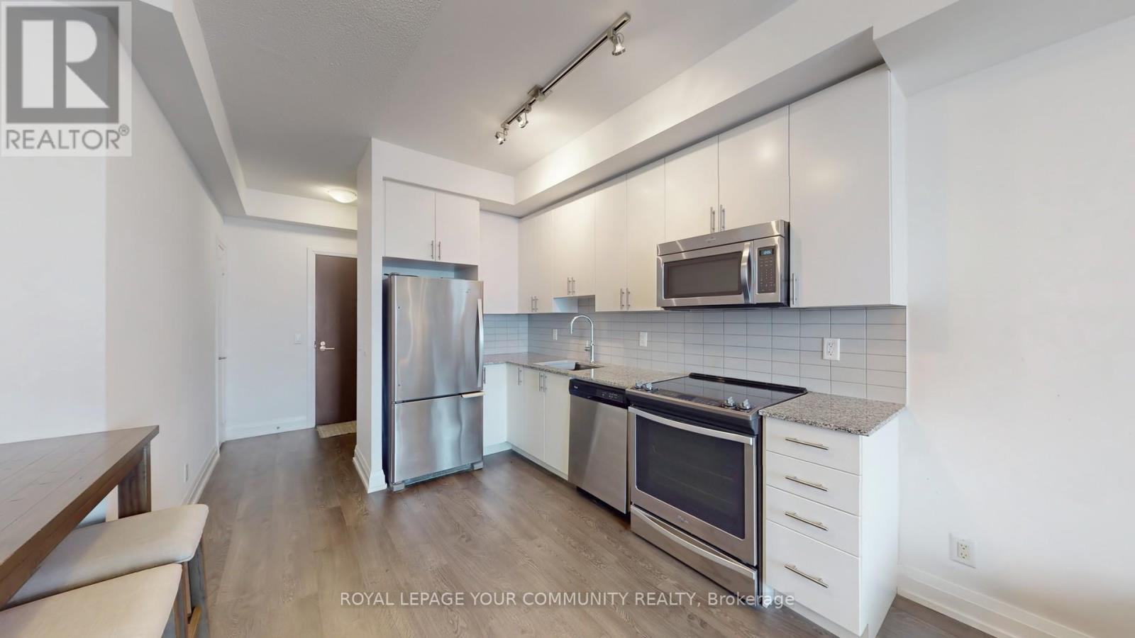 1014 - 7900 Bathurst Street, Vaughan (Beverley Glen), Ontario  L4J 0J9 - Photo 9 - N12629576