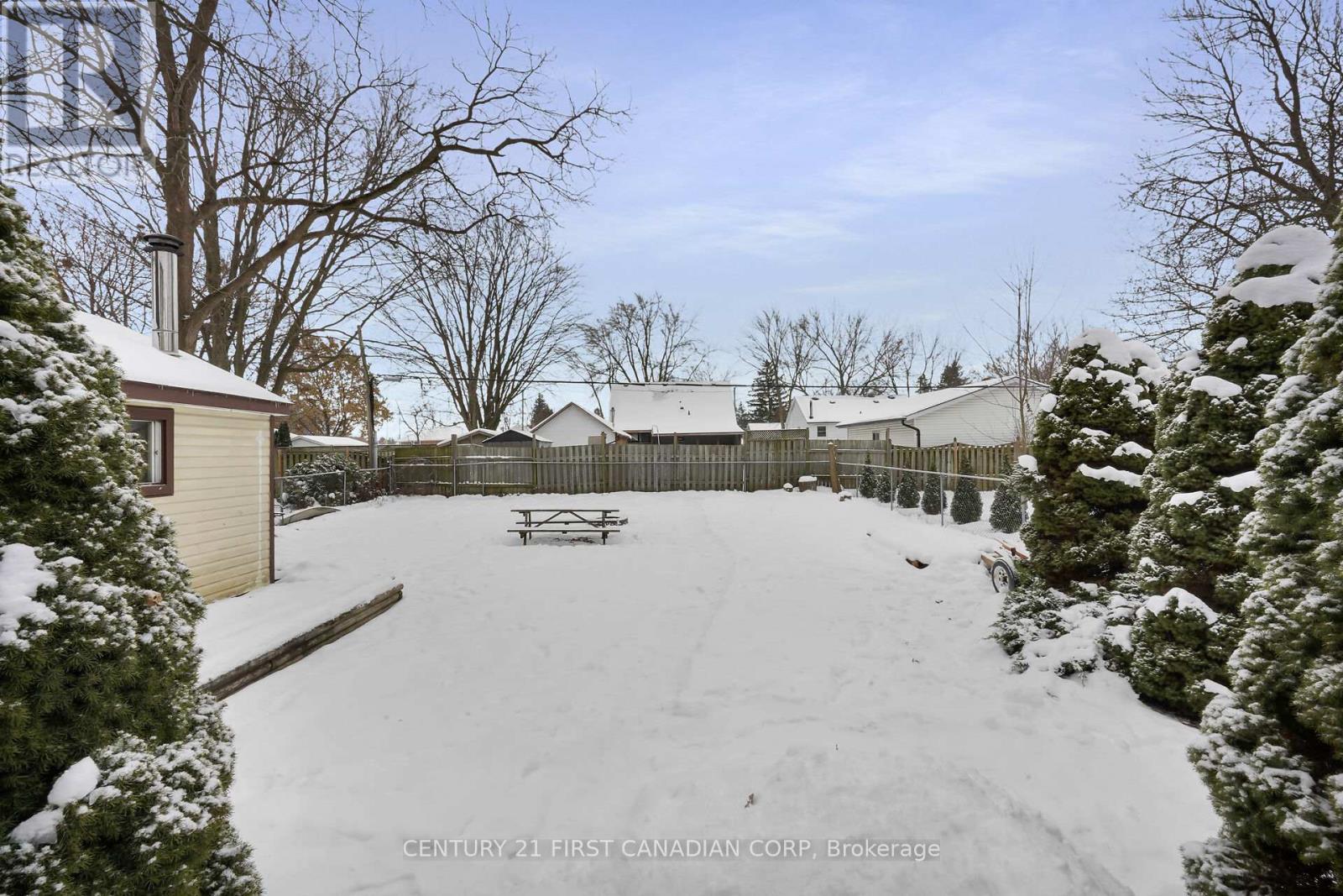 1885 Churchill Avenue, London East (East H), Ontario  N5W 2L4 - Photo 34 - X12626604