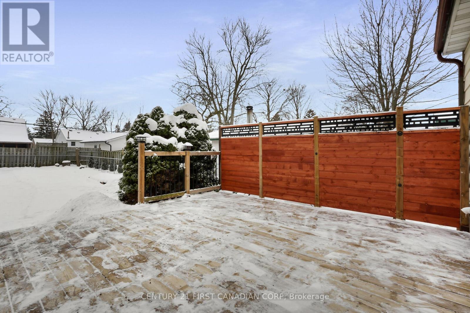 1885 Churchill Avenue, London East (East H), Ontario  N5W 2L4 - Photo 32 - X12626604