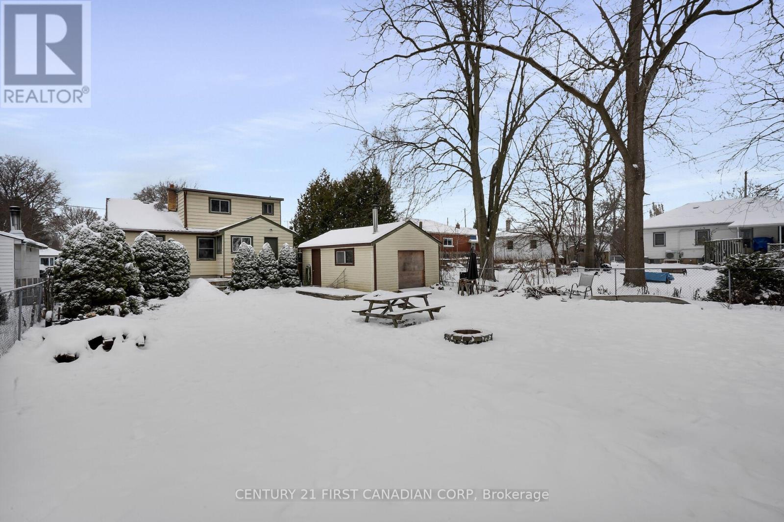 1885 Churchill Avenue, London East (East H), Ontario  N5W 2L4 - Photo 35 - X12626604