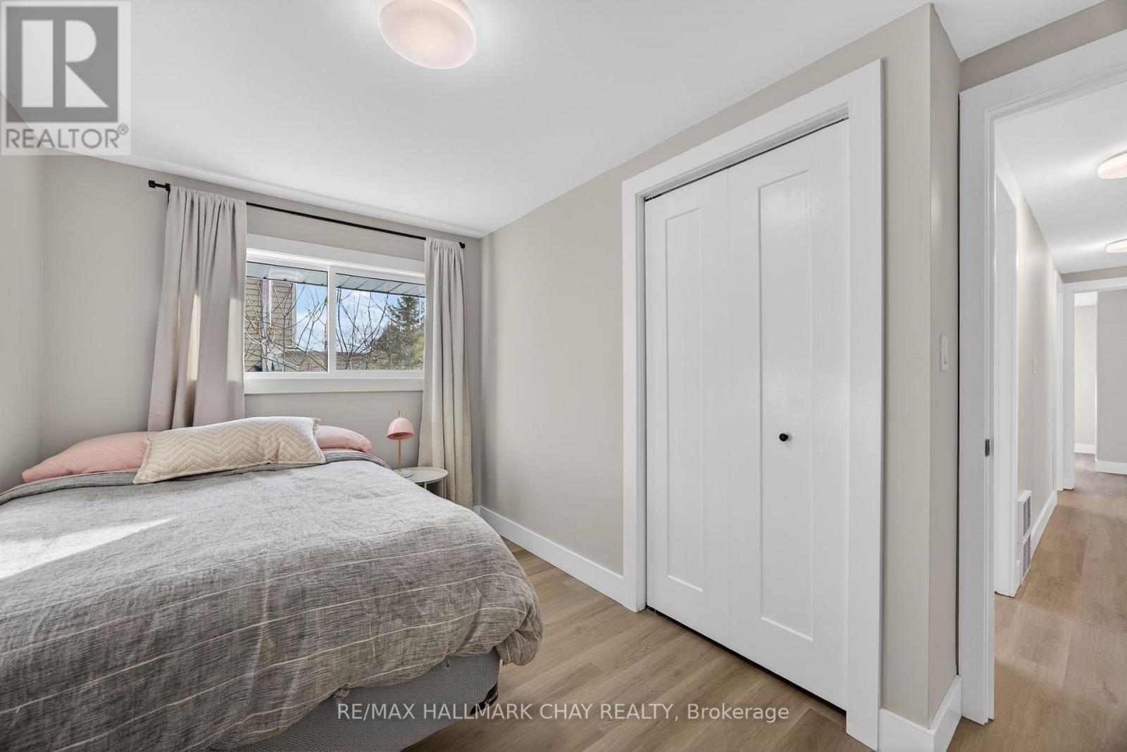 8717 Beachwood Road, Wasaga Beach, Ontario  L9Z 2G5 - Photo 22 - S12629636