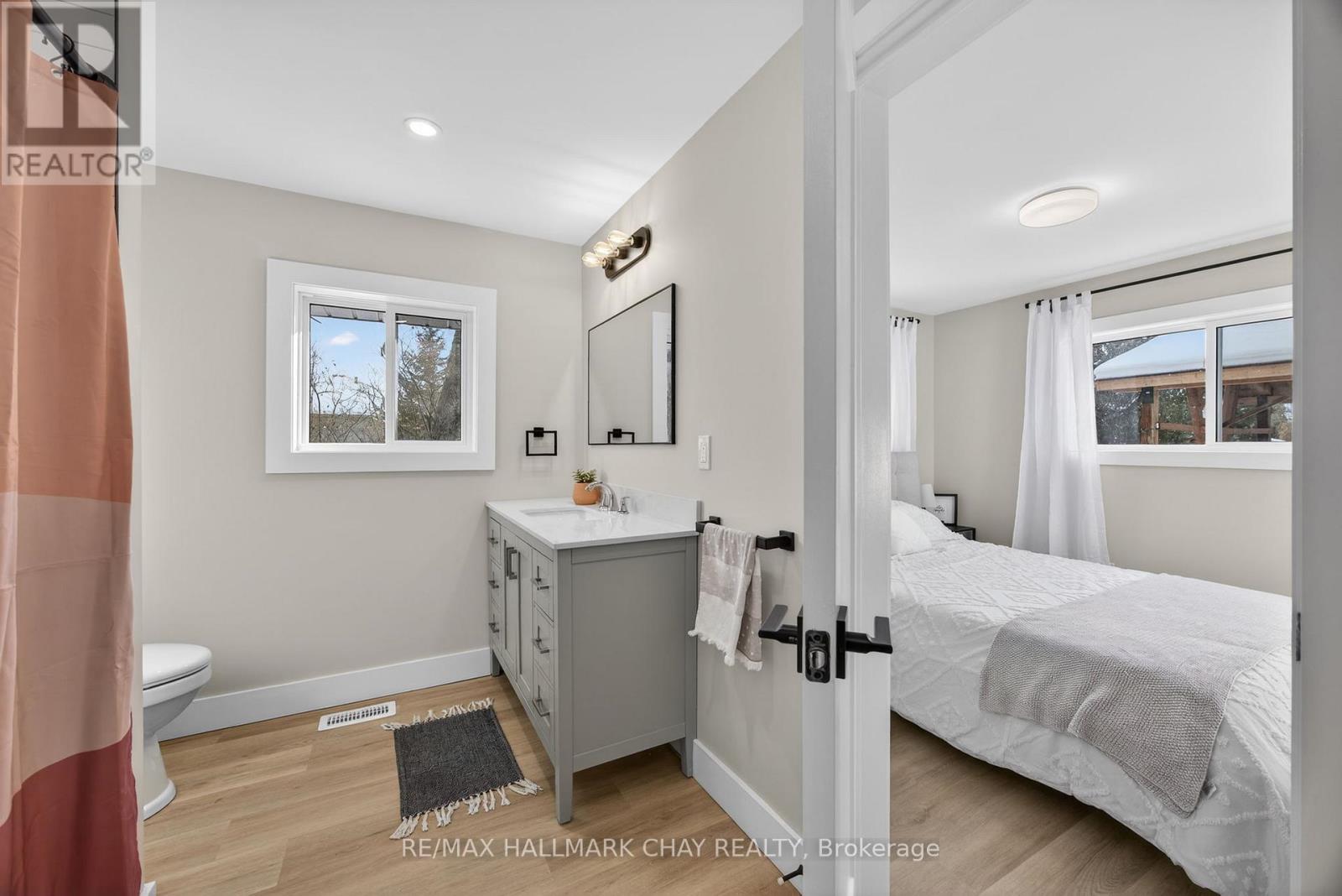 8717 Beachwood Road, Wasaga Beach, Ontario  L9Z 2G5 - Photo 28 - S12629636