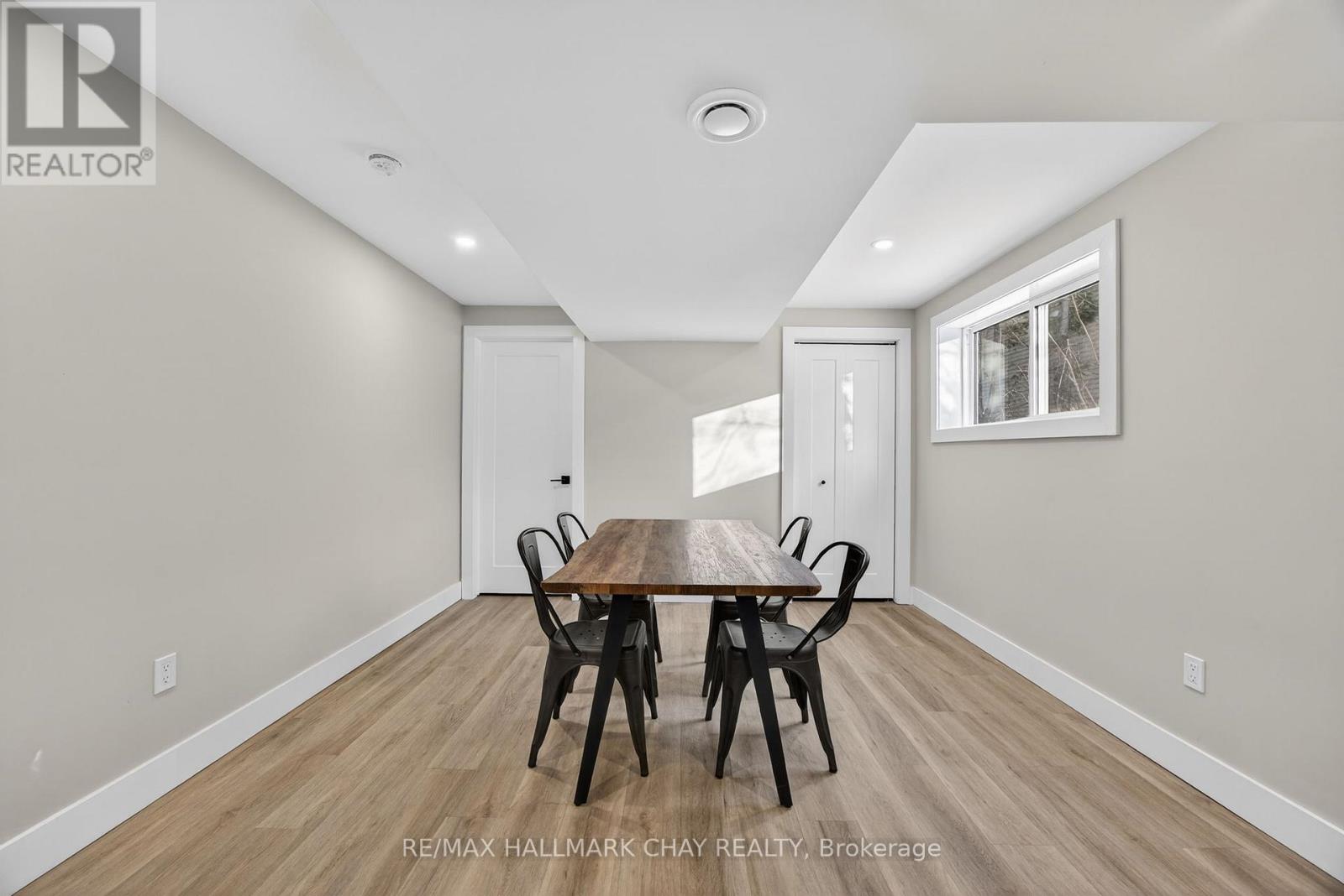 8717 Beachwood Road, Wasaga Beach, Ontario  L9Z 2G5 - Photo 36 - S12629636