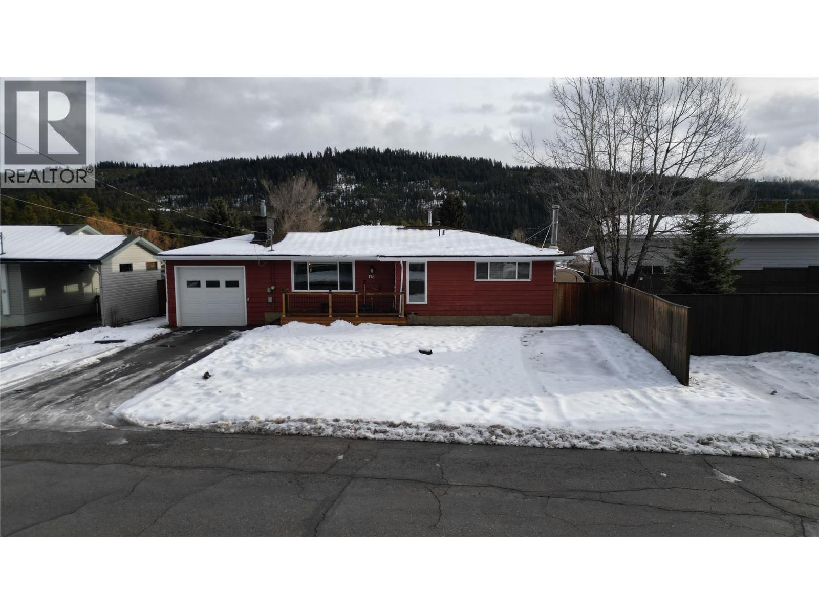 176 Cambourne Crescent, Elkford, British Columbia