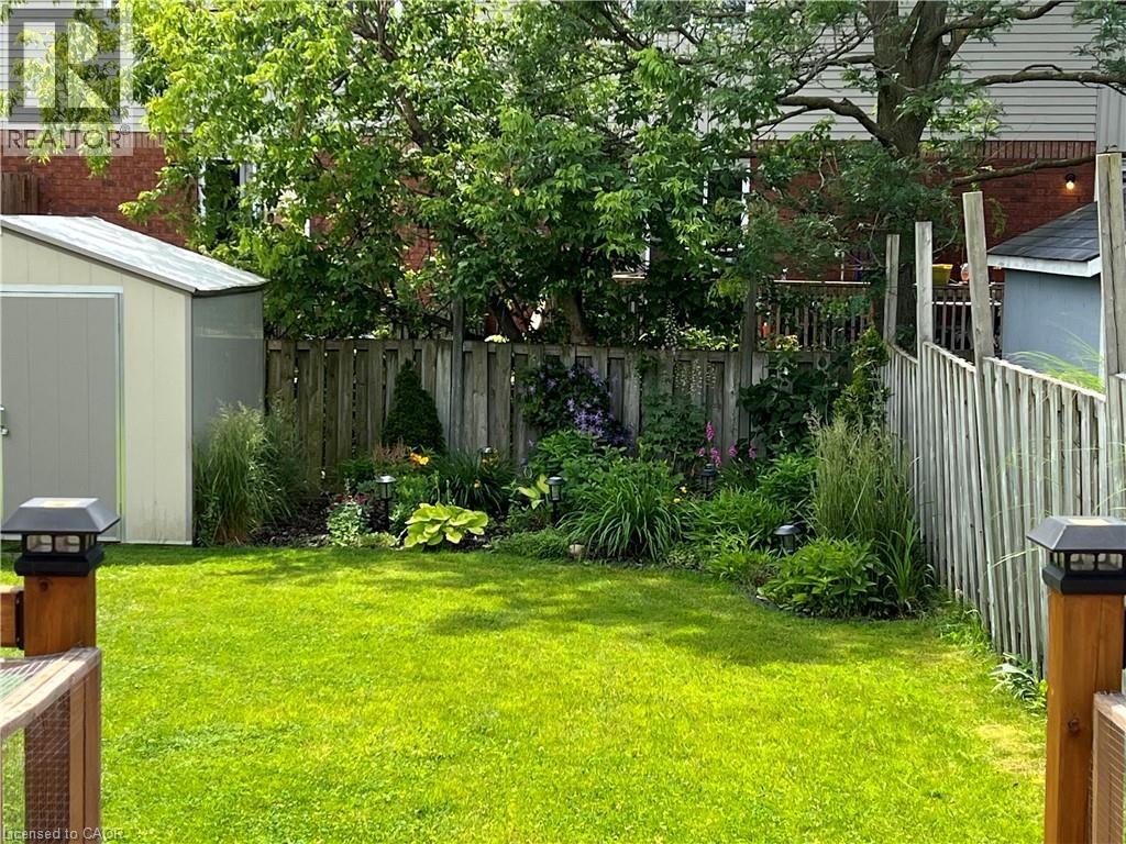 621 Pinerow Crescent Unit# A, Waterloo, Ontario  N2T 2K8 - Photo 46 - 40793443