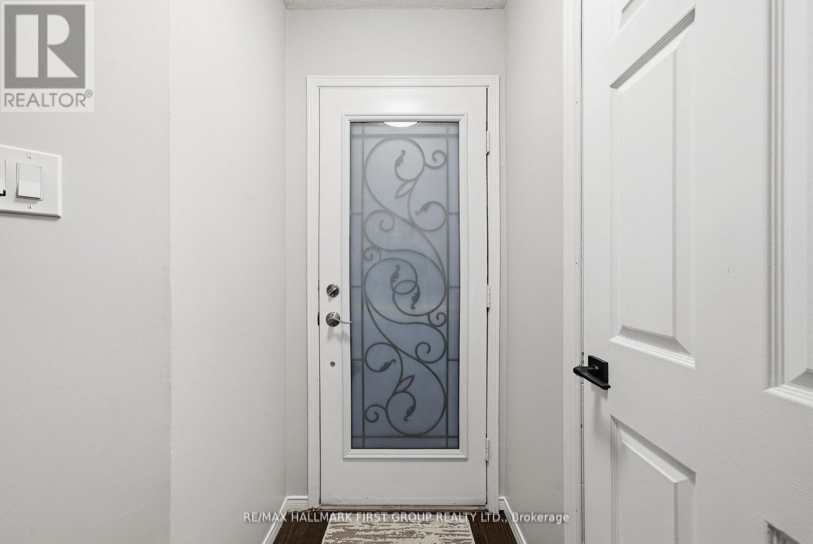 23 Davies Crescent, Whitby, Ontario  L1N 8X4 - Photo 3 - E12629754