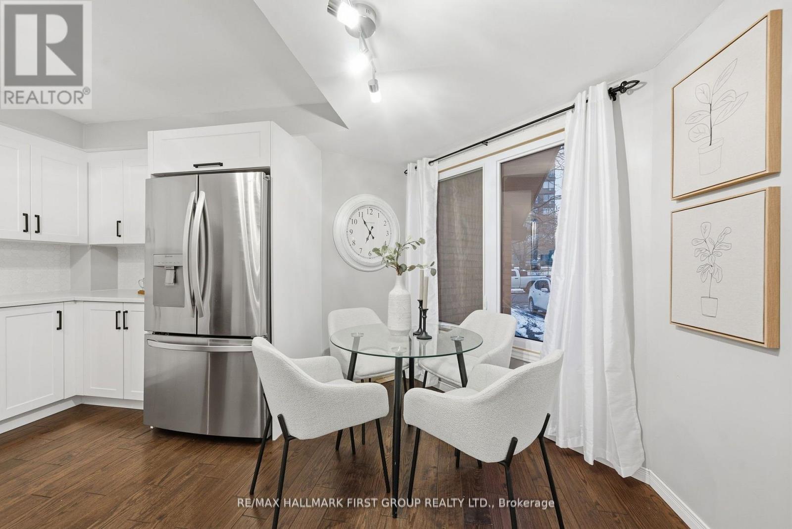 23 Davies Crescent, Whitby, Ontario  L1N 8X4 - Photo 5 - E12629754