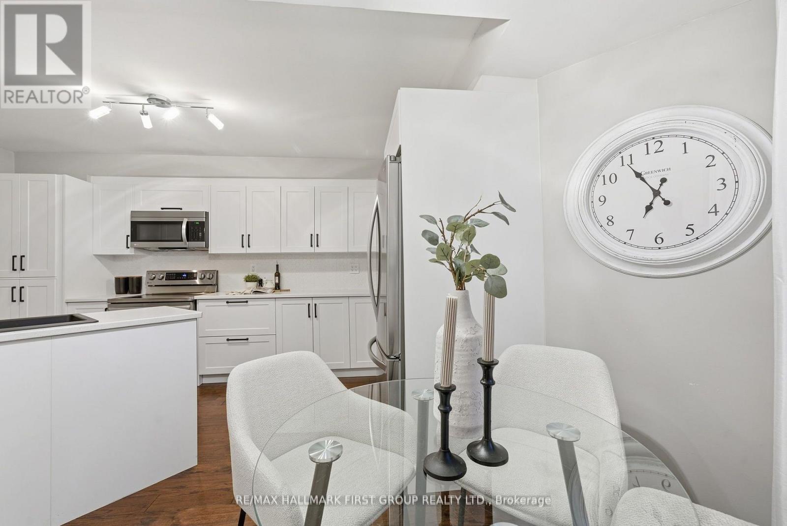 23 Davies Crescent, Whitby, Ontario  L1N 8X4 - Photo 6 - E12629754