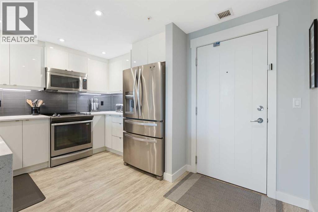 227, 15 Aspenmont Heights Sw, Calgary, Alberta  T3H 0E3 - Photo 5 - A2255088