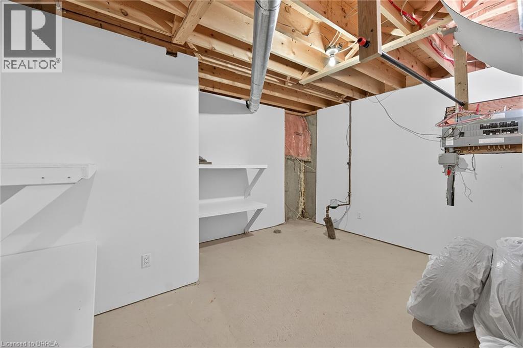 385 Park Road N Unit# 4, Brantford, Ontario  N3R 0A1 - Photo 40 - 40782644