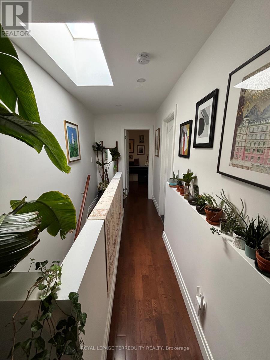 388 Ashdale Avenue, Toronto, Ontario  M4L 2Z2 - Photo 10 - E12627670