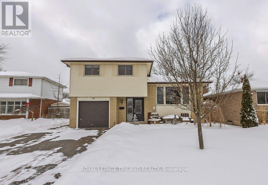 15 STIRLING CRESCENT, St. Thomas, Ontario