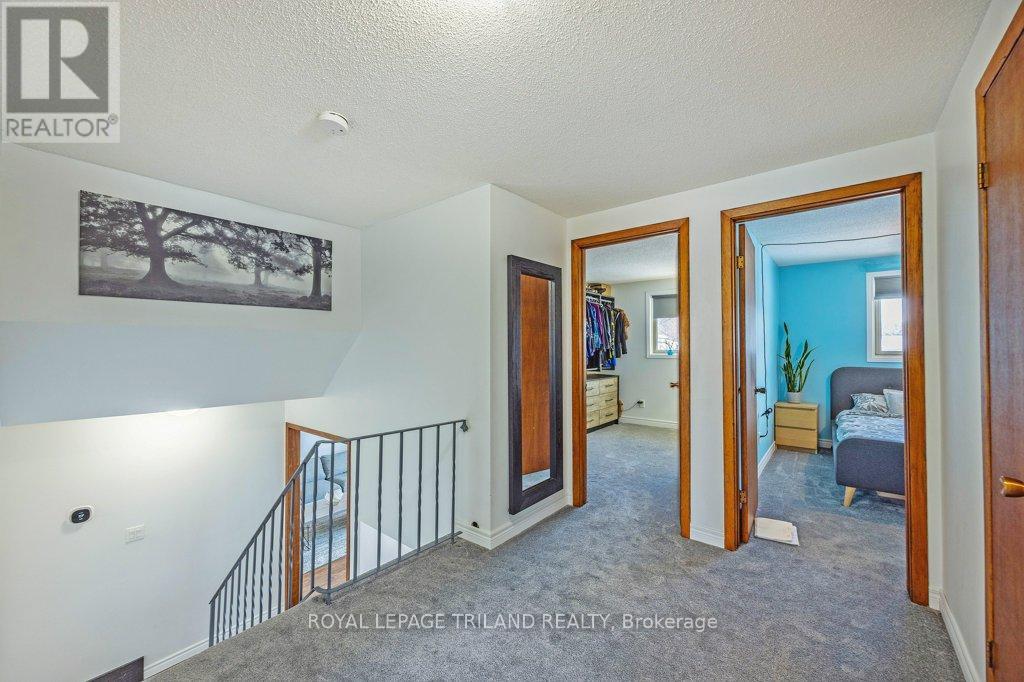 15 Stirling Crescent, St. Thomas, Ontario  N5P 3R4 - Photo 24 - X12629658