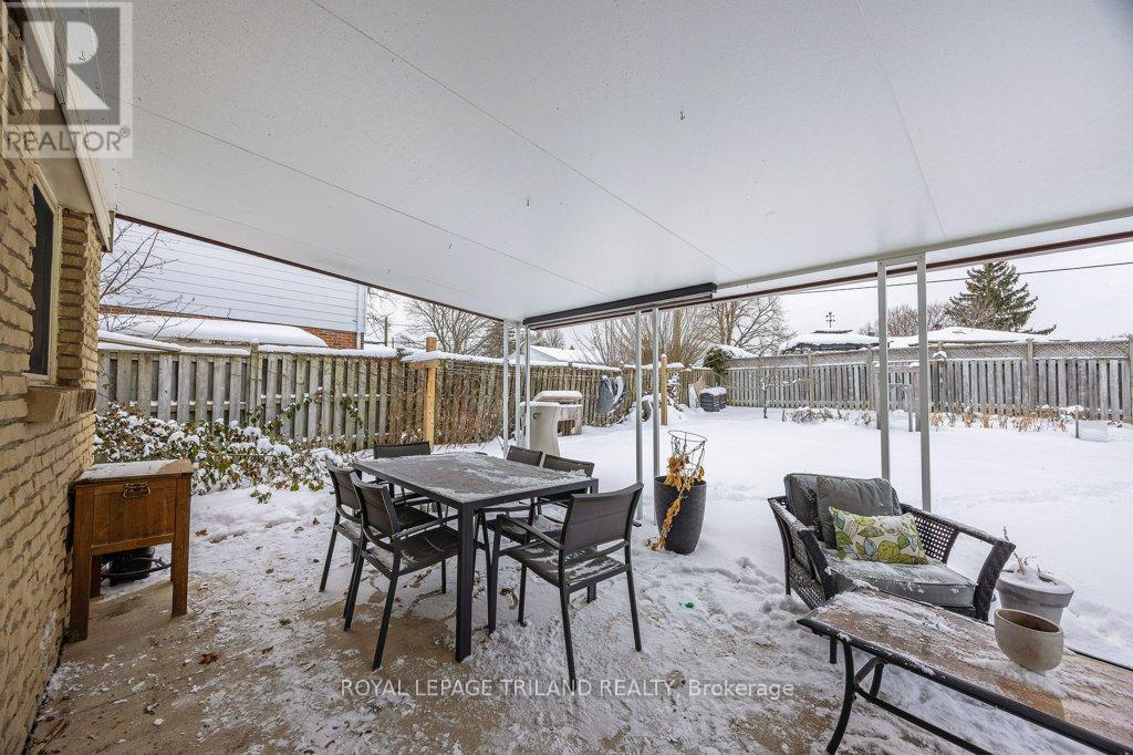 15 Stirling Crescent, St. Thomas, Ontario  N5P 3R4 - Photo 33 - X12629658
