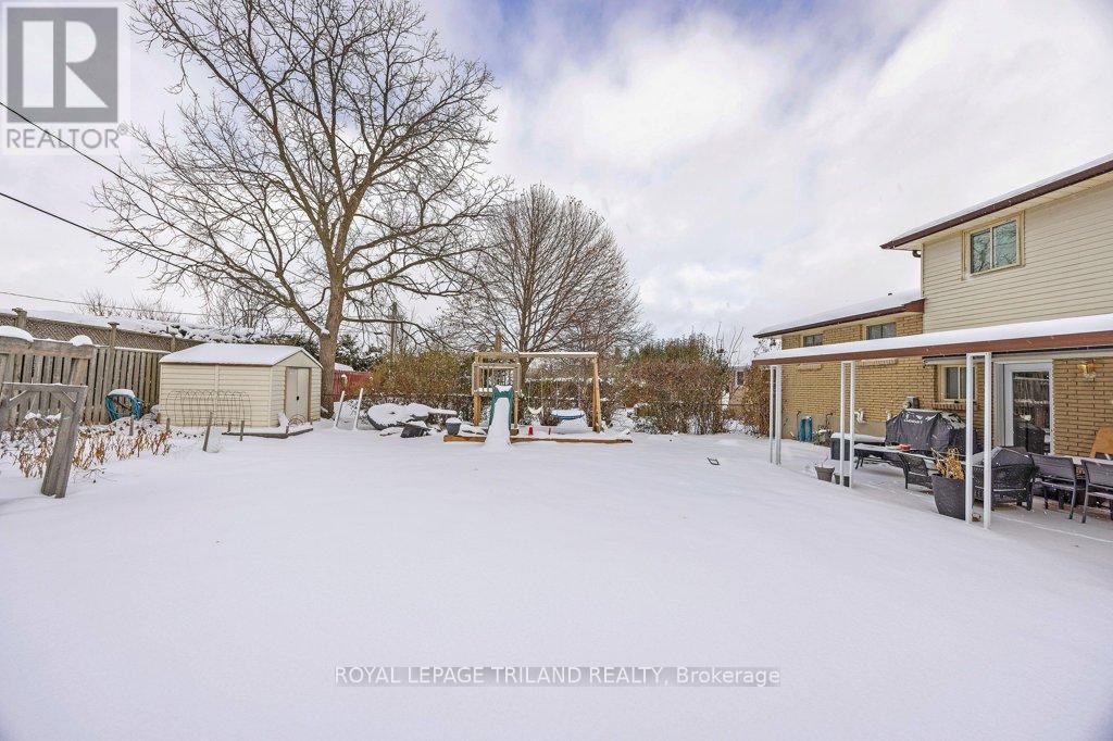 15 Stirling Crescent, St. Thomas, Ontario  N5P 3R4 - Photo 37 - X12629658