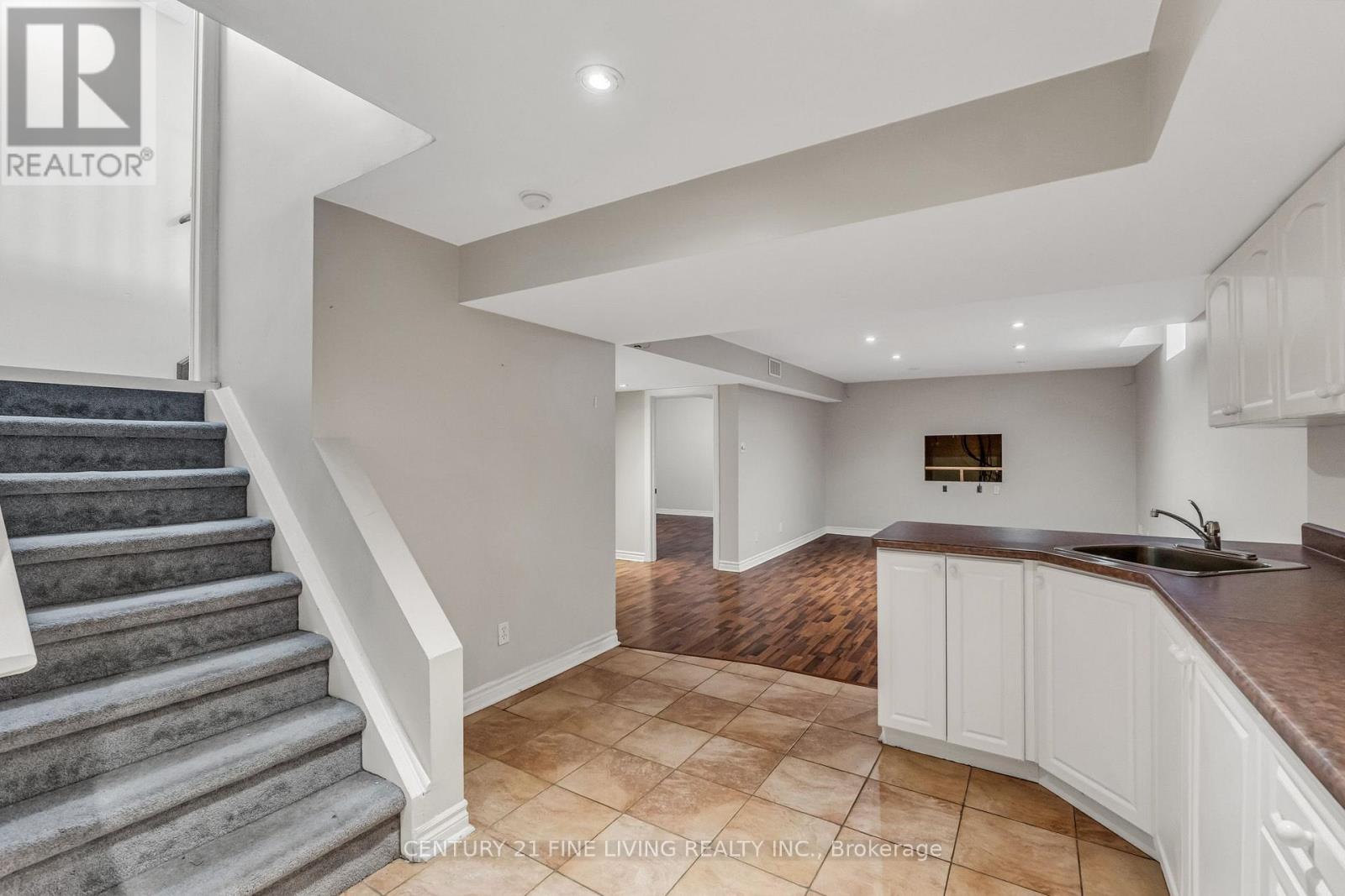 3 Sailwind Road, Brampton, Ontario L6R 2G3 - Photo 37 - W12616934