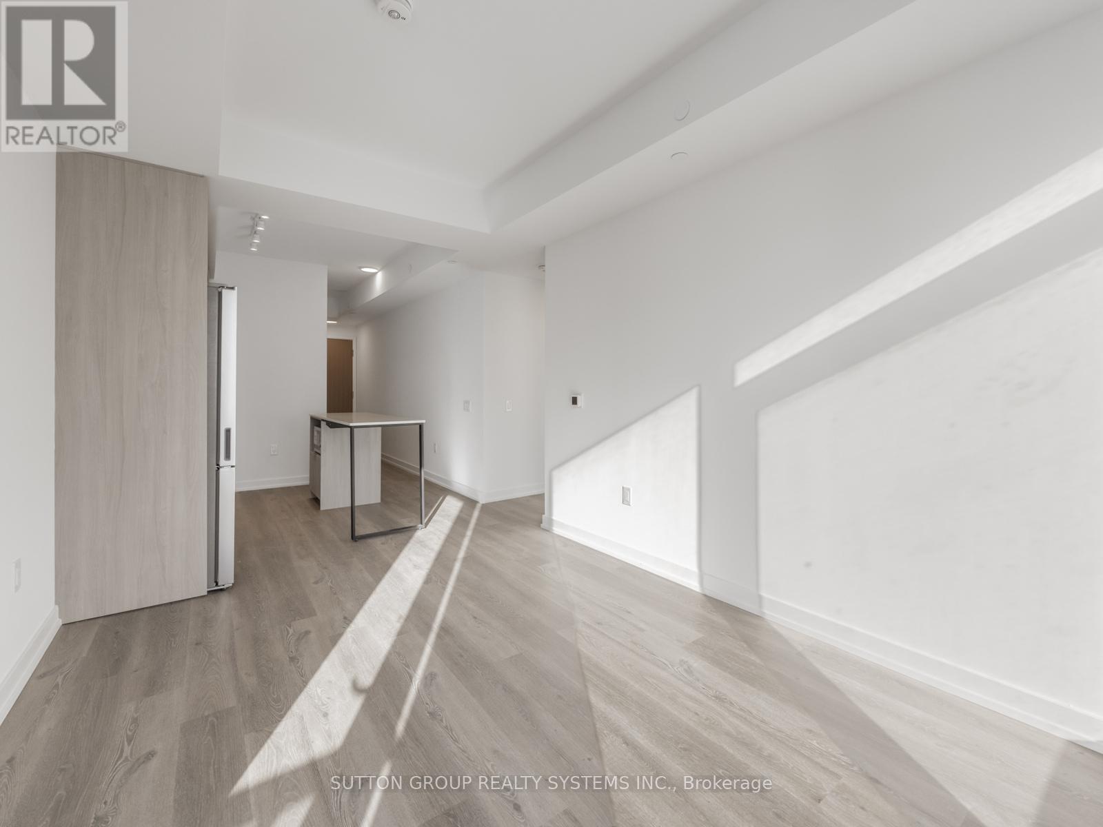 3505 - 395 Square One Drive, Mississauga, Ontario  L5B 0P6 - Photo 9 - W12629562