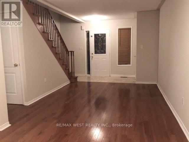 Upper - 85 Dells Crescent, Brampton, Ontario  L7A 2R4 - Photo 5 - W12629606