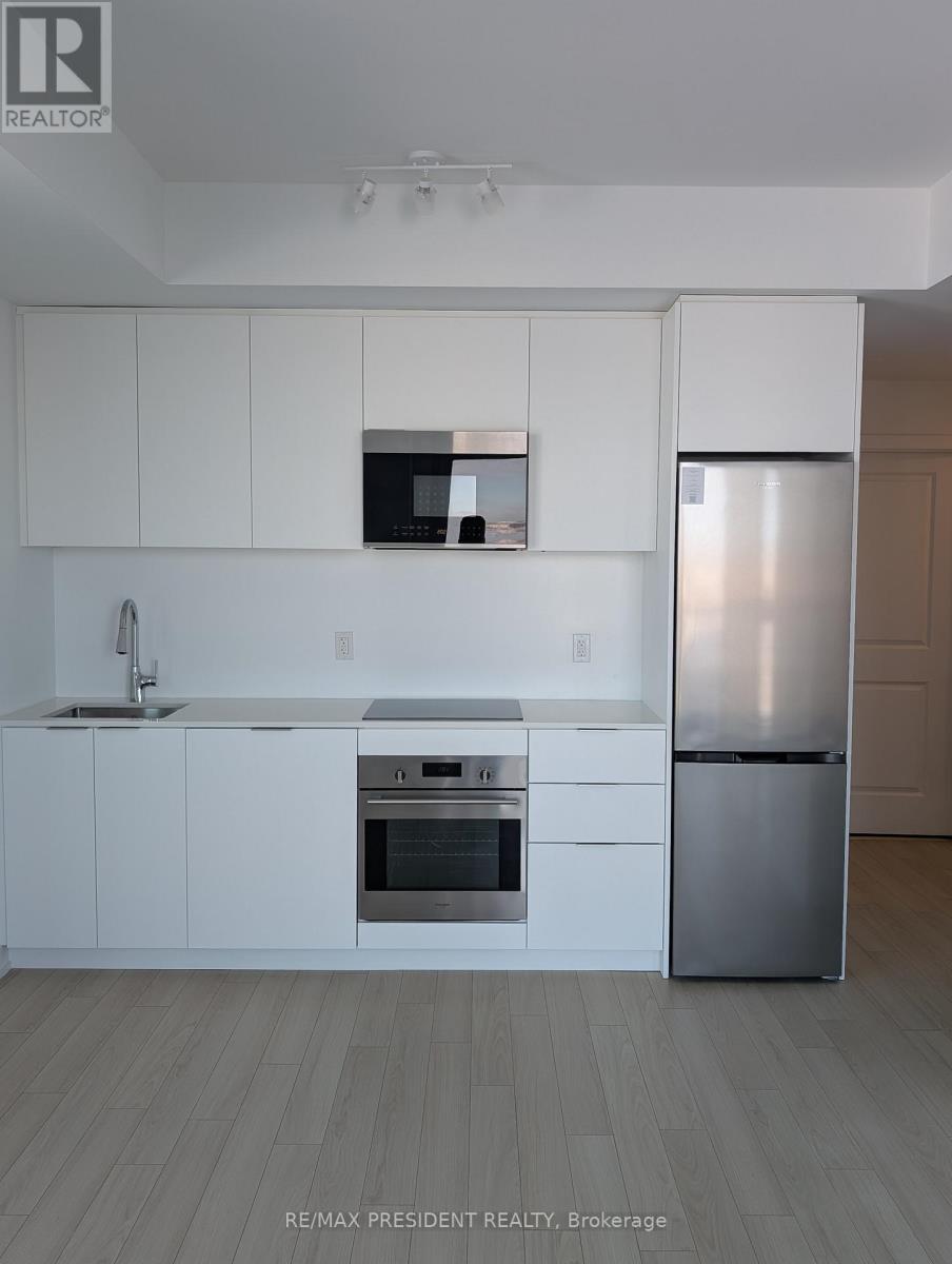 722 - 15 Skyridge Drive, Brampton (Bram East), Ontario  L6P 4S7 - Photo 2 - W12629612