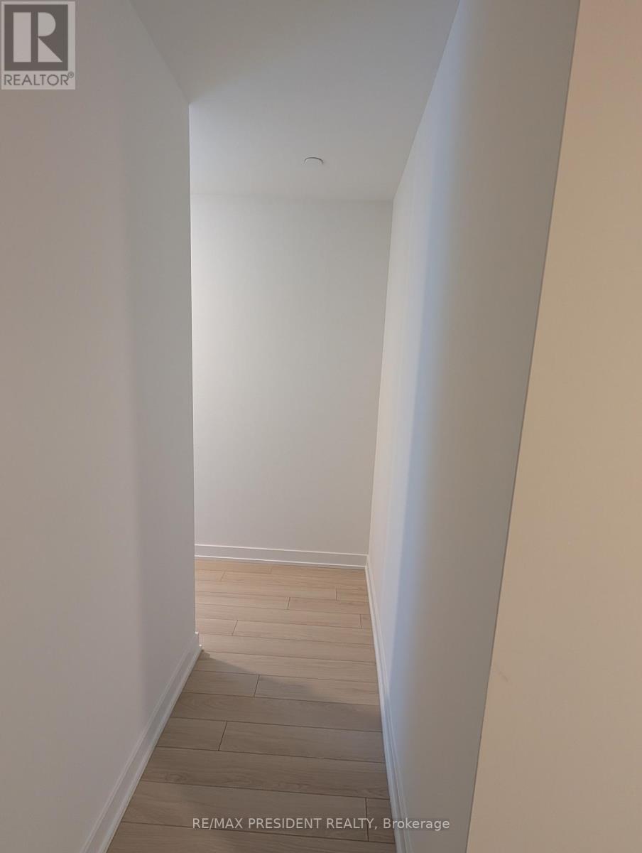 722 - 15 Skyridge Drive, Brampton (Bram East), Ontario  L6P 4S7 - Photo 3 - W12629612