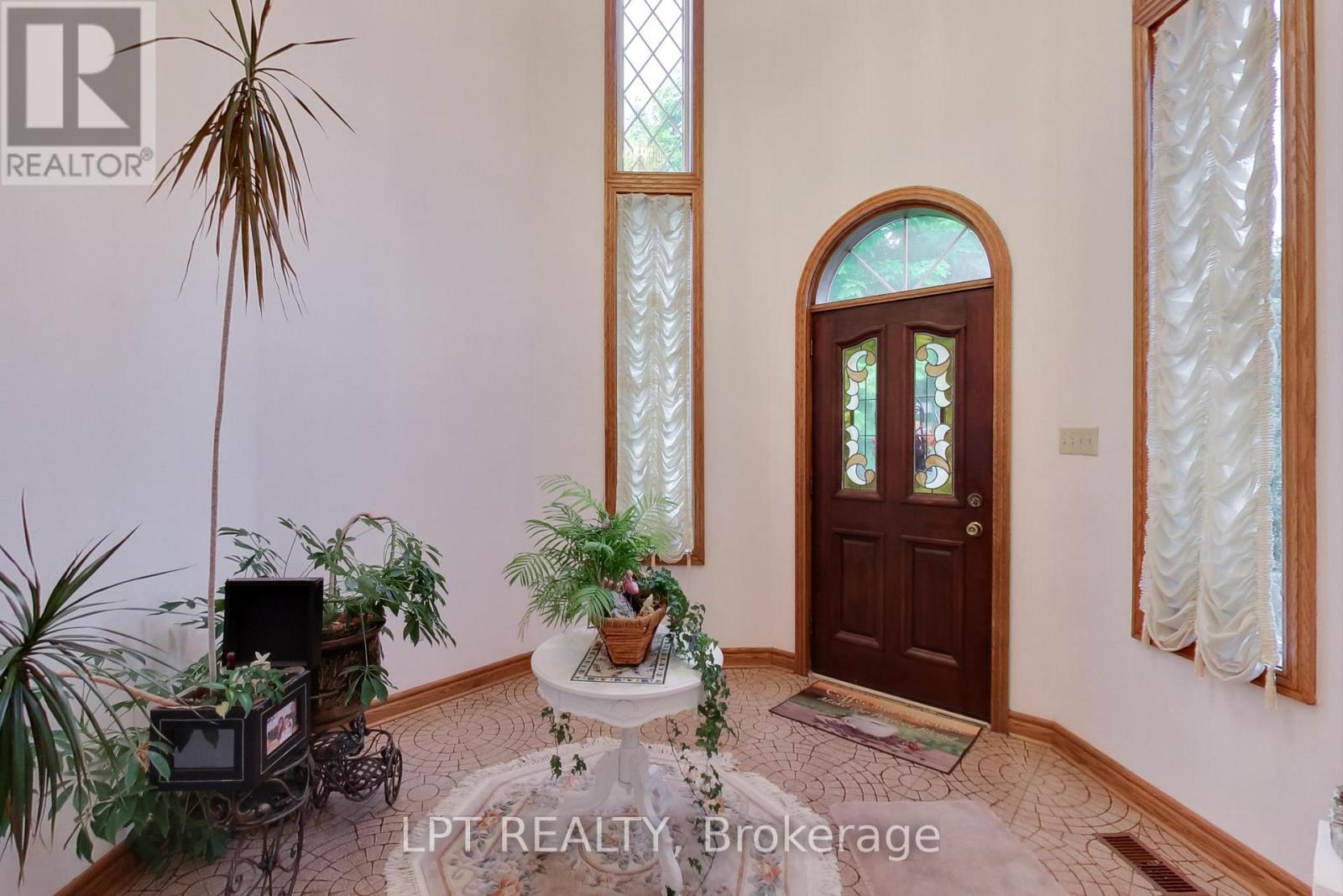 6 Fenton Way, Brampton, Ontario  L6P 0P5 - Photo 13 - W12629622