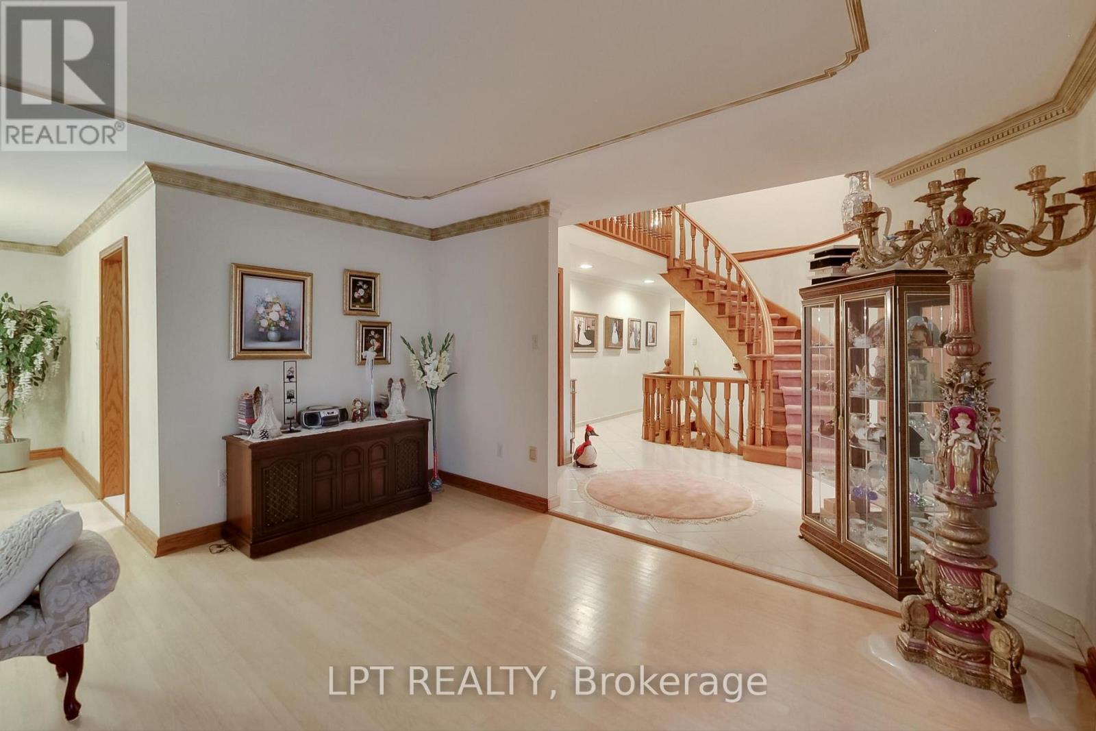 6 Fenton Way, Brampton, Ontario  L6P 0P5 - Photo 17 - W12629622