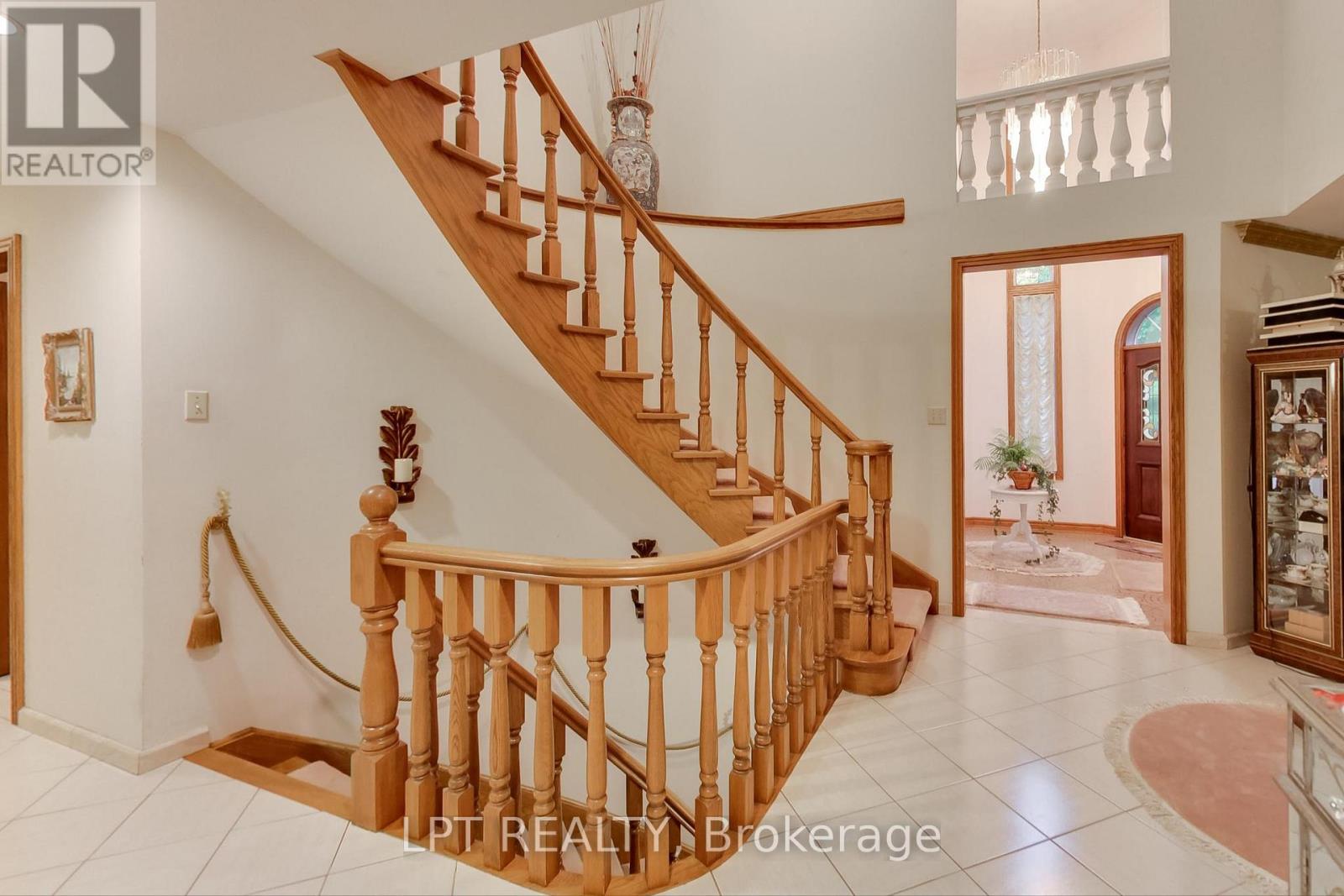 6 Fenton Way, Brampton, Ontario  L6P 0P5 - Photo 28 - W12629622