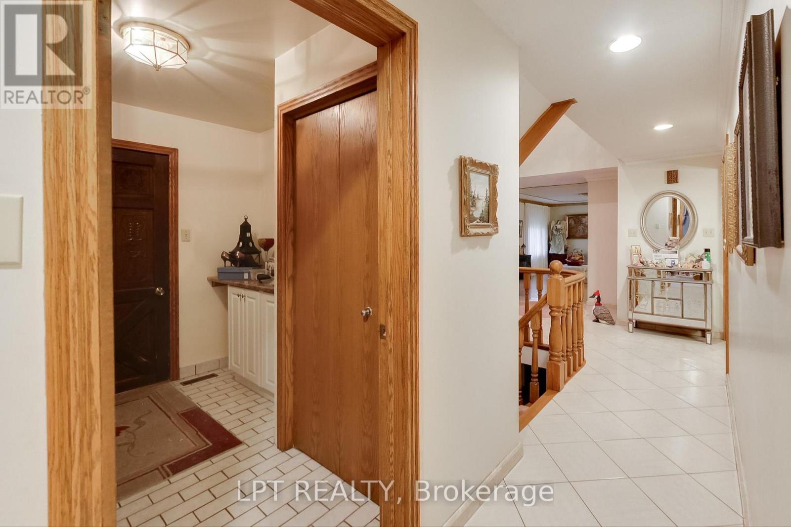 6 Fenton Way, Brampton, Ontario  L6P 0P5 - Photo 29 - W12629622