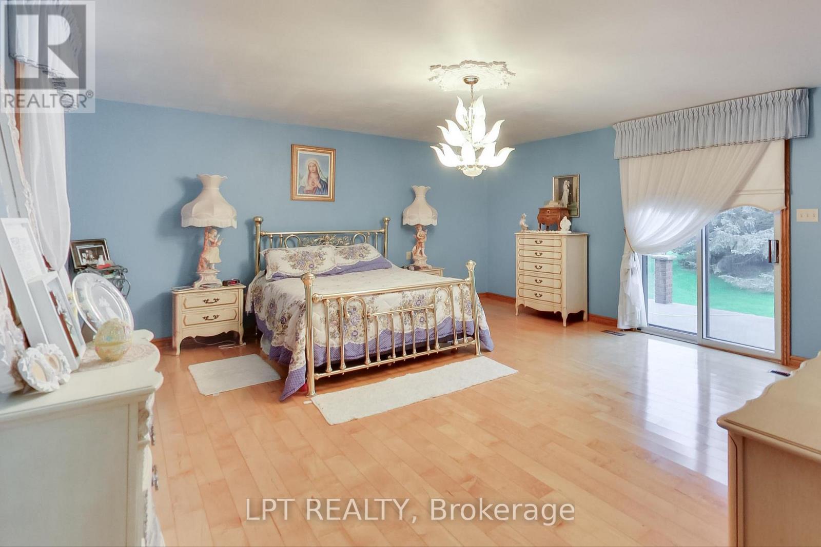 6 Fenton Way, Brampton, Ontario  L6P 0P5 - Photo 35 - W12629622