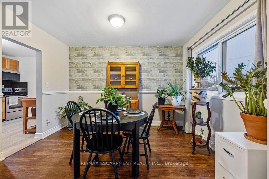 8 - 2079 Meadowbrook Road, Burlington, Ontario  L7P 2A5 - Photo 14 - W12629638