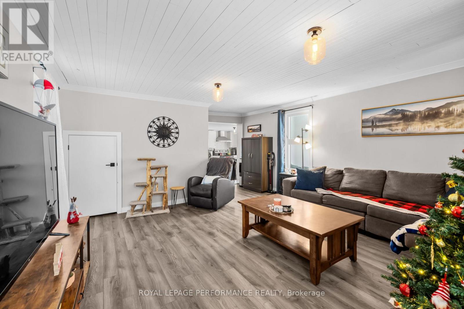 6 Spring Street, North Glengarry, Ontario K0C 1T0 - Photo 16 - X12629740