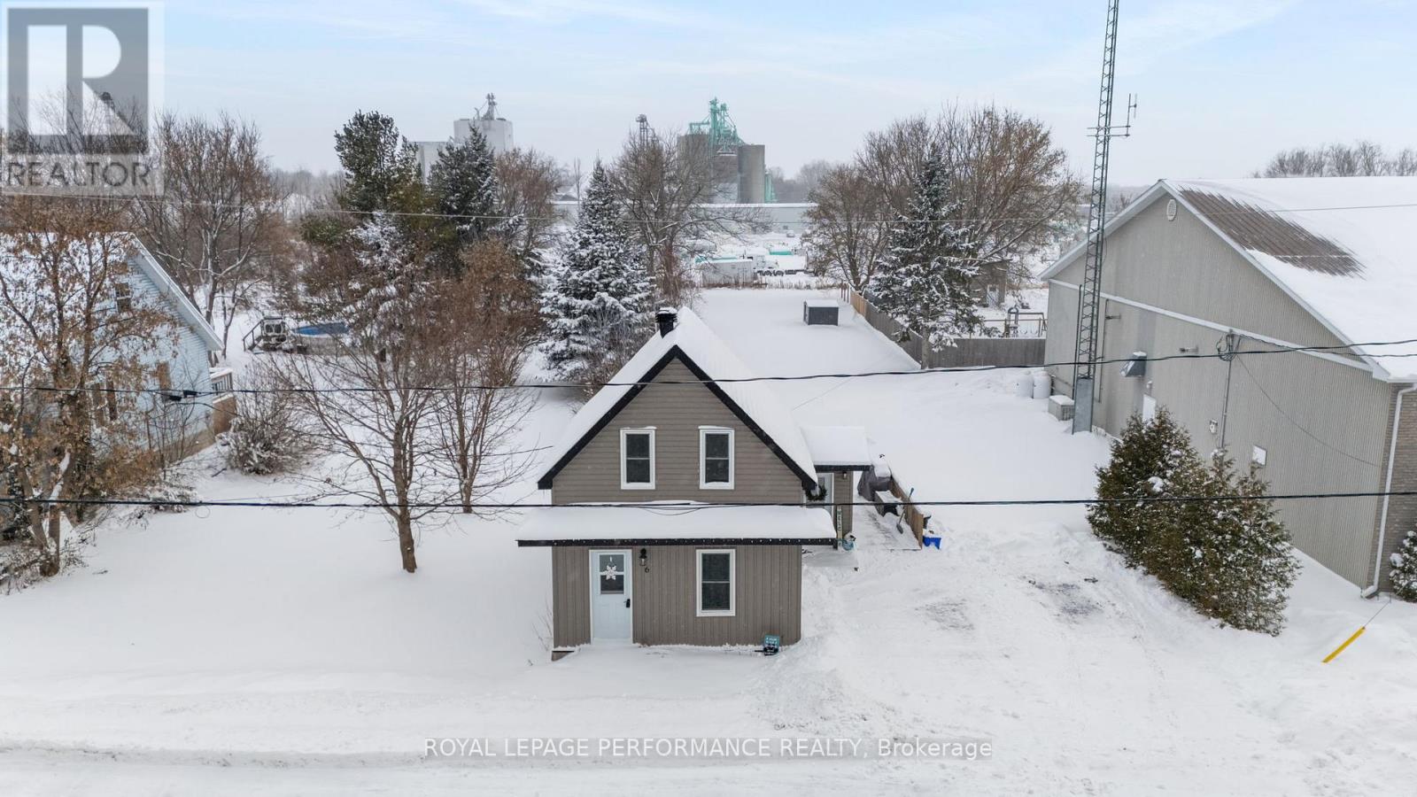 6 Spring Street, North Glengarry, Ontario K0C 1T0 - Photo 2 - X12629740