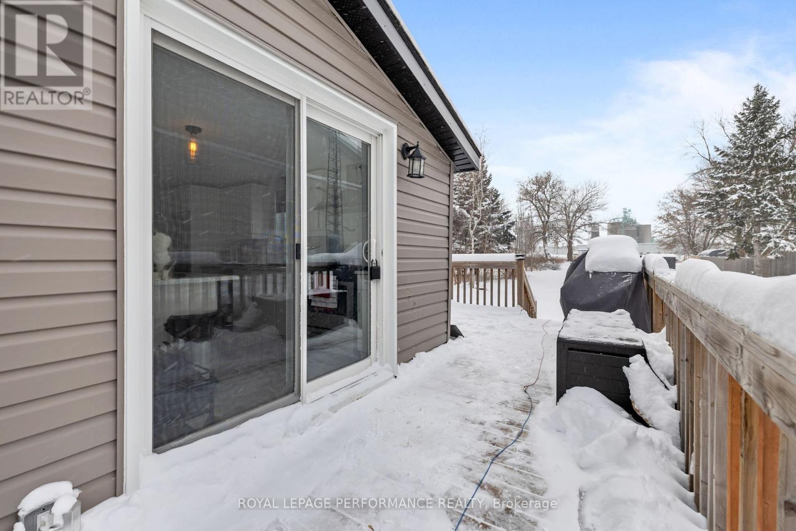 6 Spring Street, North Glengarry, Ontario K0C 1T0 - Photo 20 - X12629740