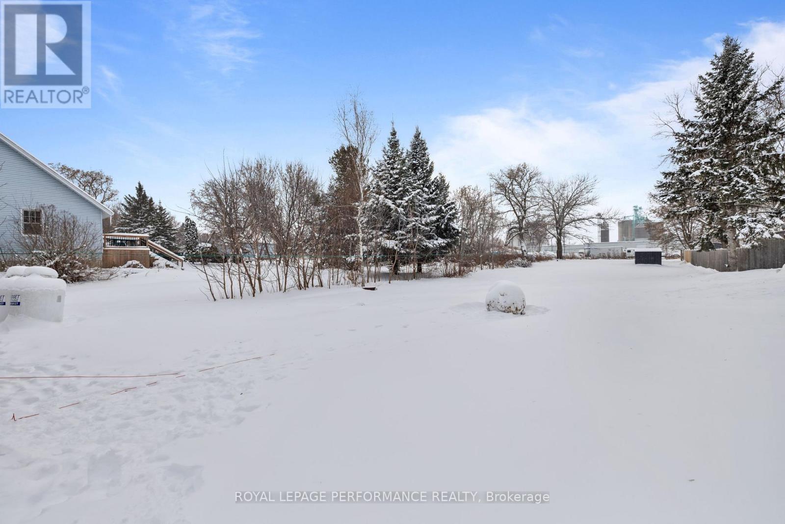 6 Spring Street, North Glengarry, Ontario K0C 1T0 - Photo 32 - X12629740